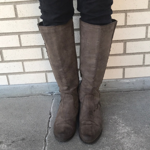 Boutique bought knee high boots - Picture 3 of 5